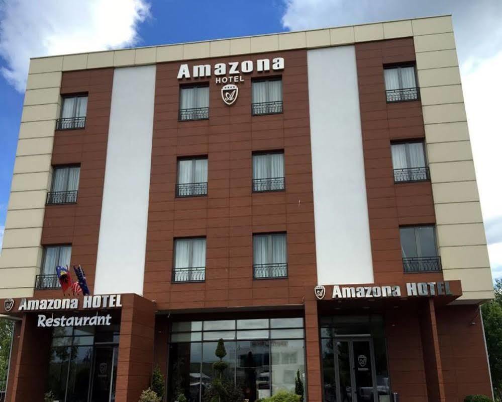 Amazona Hotel พริสตีนา ภายนอก รูปภาพ